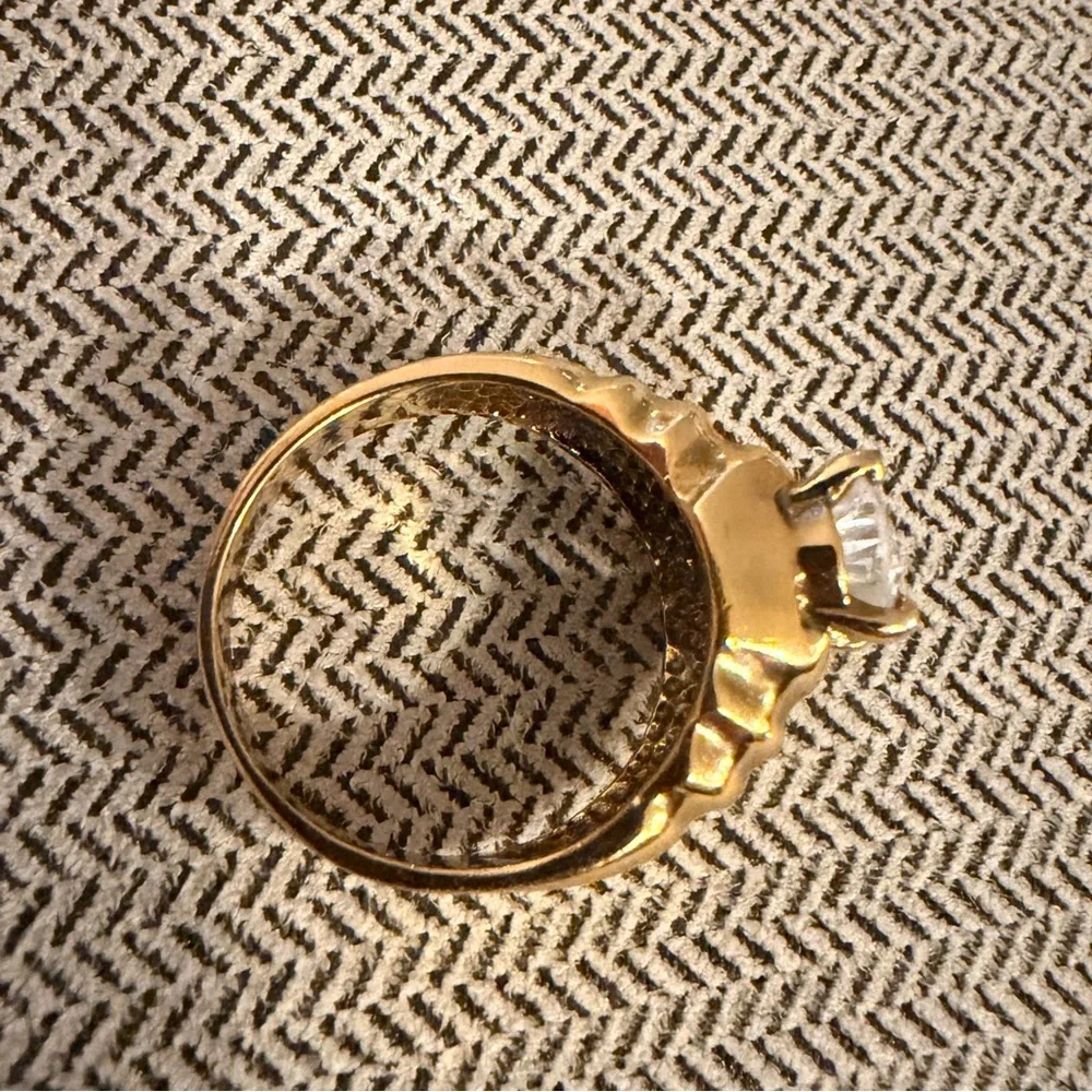 Cubic zirconia gold ring, size 8